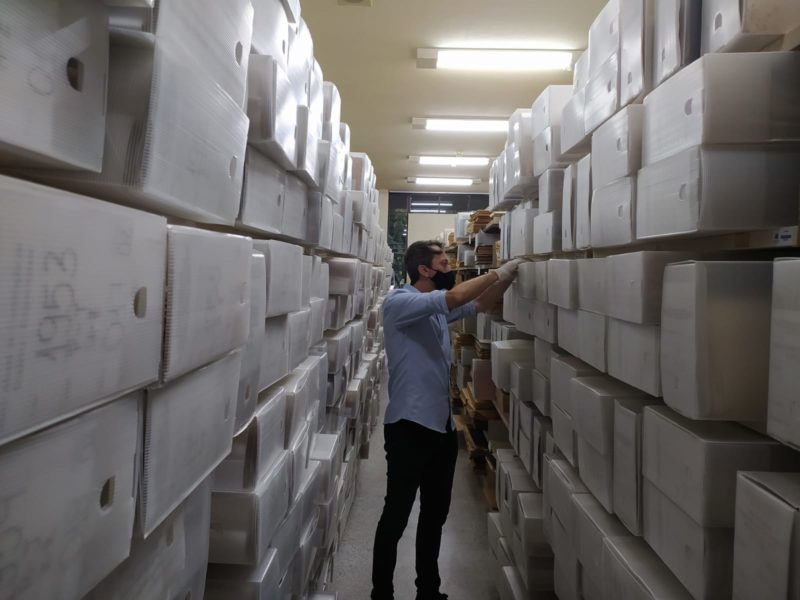 Duas salas climatizadas guardam o acervo – Foto: Juliane Guerreiro/ND