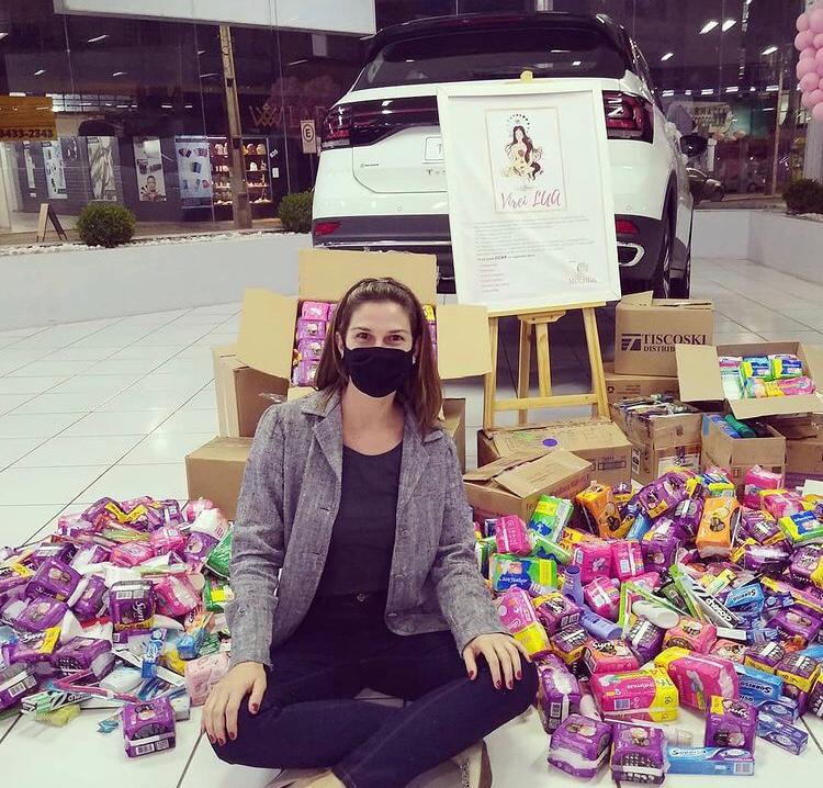 Samanta resolveu criar um projeto para ajudar pessoas afetadas pela pobreza menstrual – Foto: Arquivo pessoal/Reprodu&ccedil;&atilde;o/ND