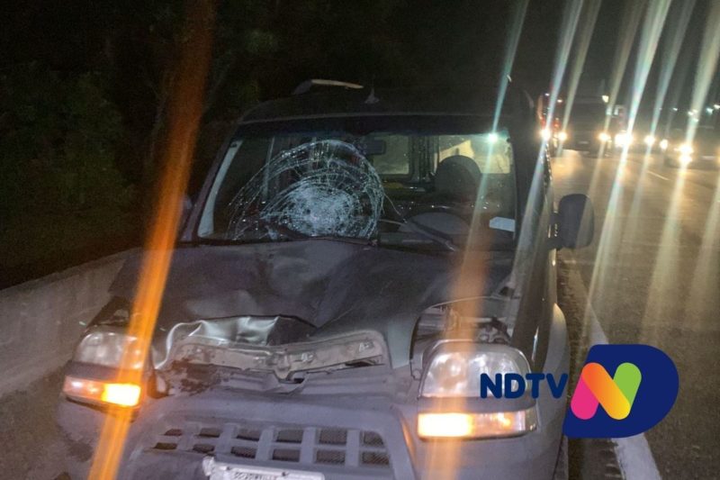 Homem foi arremessado ap&oacute;s o atropelamento – Foto: Ricardo Alves/NDTV