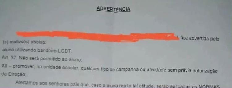 Tr&ecirc;s estudantes foram advertidas pelo uso de bandeira LGBT – Foto: Reprodu&ccedil;&atilde;o