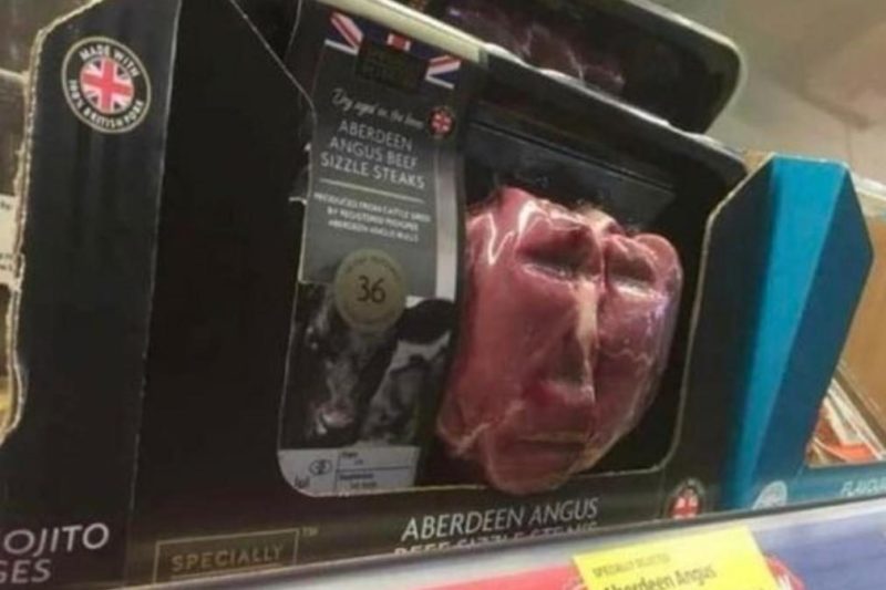 Bife exposto em g&ocirc;ndola de supermercado &eacute; a cara de Vladimir Putin – Foto: Reprodu&ccedil;&atilde;o