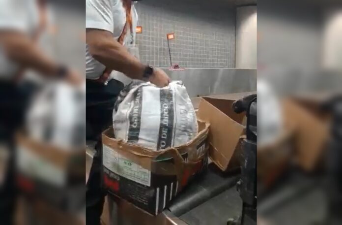 Mulher tentou transportar botij&atilde;o de g&aacute;s na aeronave – Foto: Reprodu&ccedil;&atilde;o/Internet