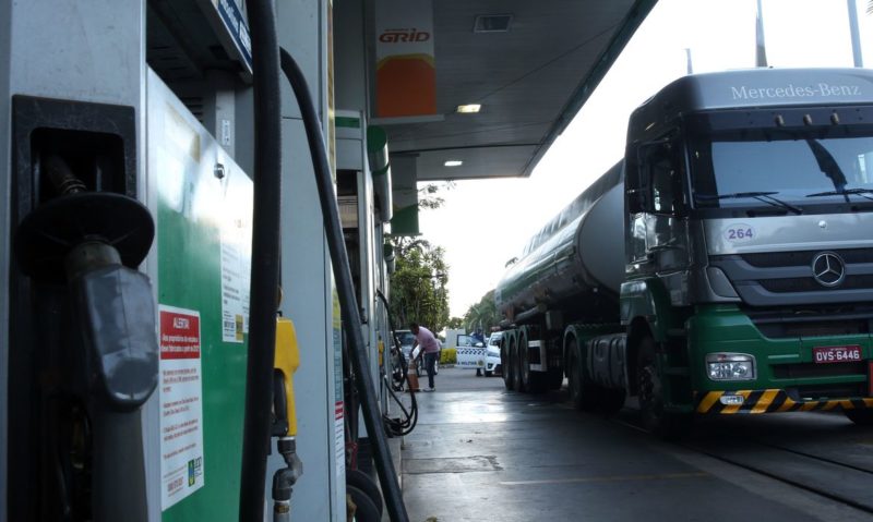 Governo estadual mantém mesma taxa de cobrança do ICMS no preço do combustível &#8211; Foto: Marcello Casal Jr/Agência Brasil/ND
