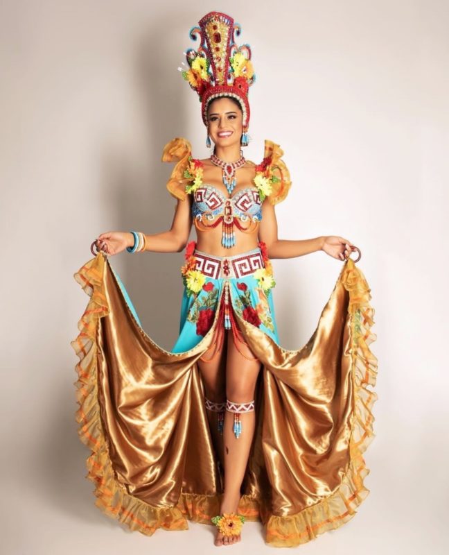 Caroline Teixeira com traje t&iacute;pico – Foto: RR Photos/Divulga&ccedil;&atilde;o/ND