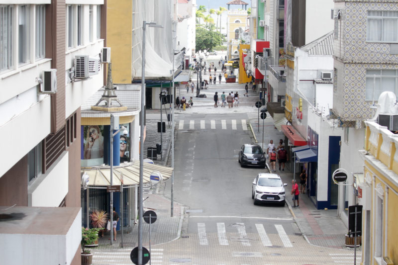 Dicas para evitar ser assaltado no Carnaval, segundo a Polícia Miliar 