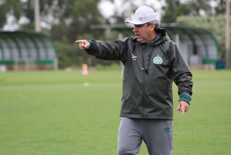 Gilson Kleina comanda o Verd&atilde;o na S&eacute;rie B – Foto: Chapecoense/ND