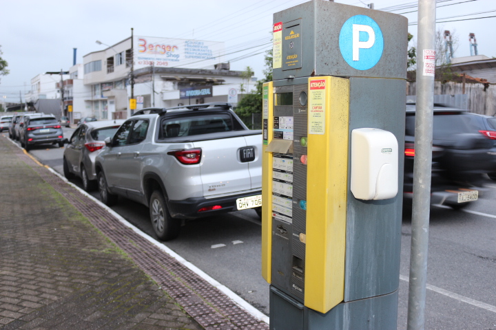 Itaja&iacute; sem estacionamento rotativo desde o final de 2020 – Foto: Marcos Porto/SECOM Itaja&iacute;/Divulga&ccedil;&atilde;o/ND