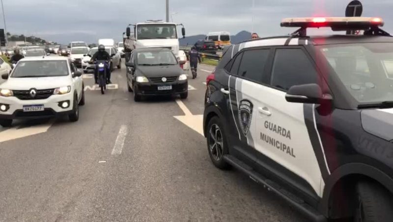 Colis&atilde;o na manh&atilde; desta quinta-feira (31) em Florian&oacute;polis deixa tr&acirc;nsito lento – Foto: GMF/Divulga&ccedil;&atilde;o/ND