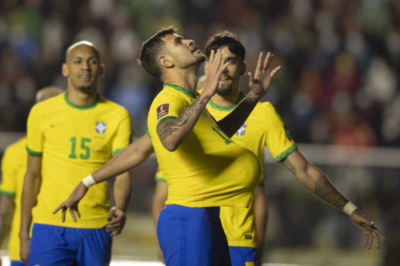 Bola rolando nas Eliminat&oacute;rias sul-americanas – Foto: Lucas Figueiredo/CBF