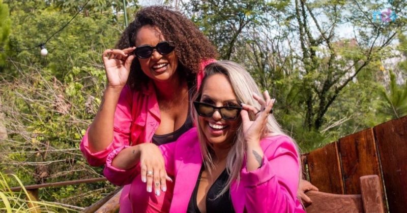 Pamela e Thays, do Rabo de Saia, contam o desafio de serem mulheres que atuam no Samba &#8211; Foto: Reprodução/Internet