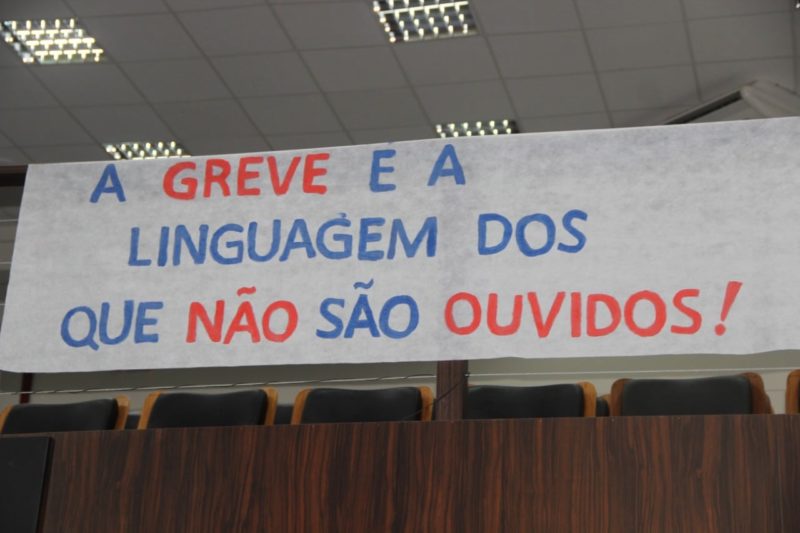 Paralisa&ccedil;&atilde;o dos servidores da educa&ccedil;&atilde;o de Itaja&iacute;&nbsp; come&ccedil;a na segunda-feira (7) – Foto: Divulga&ccedil;&atilde;o/SINDIFOZ