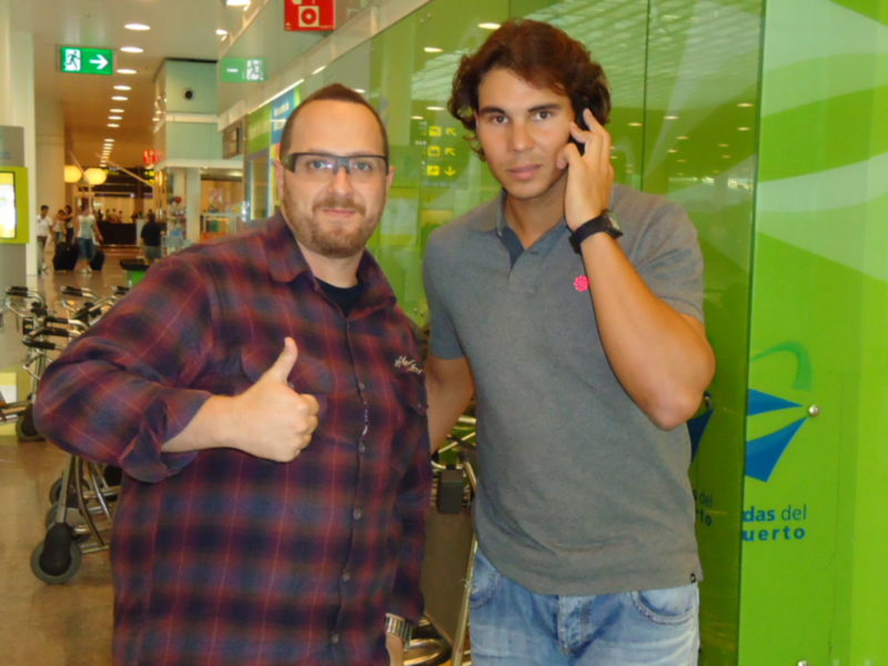 Encontro com o tenista Rafael Nadal no aeroporto de Madrid? Vou contar com foi.  &#8211; Foto: Estella Pauli Cabral