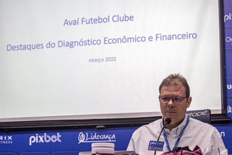 Presidente do Ava&iacute; exp&ocirc;s para a torcida e imprensa a real situa&ccedil;&atilde;o do clube de forma clara e sem rodeios. – Foto: Leandro Boeira/Ava&iacute; FC/ND