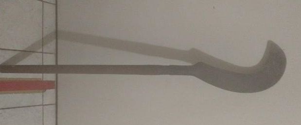 Homem ameaçou matar a ex-mulher com uma foice