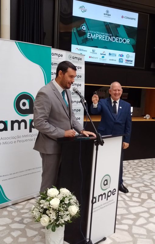 Posse j&aacute; ocorreu e definiu troca entre presidentes da Ampe Metropolitana – Foto: Divulga&ccedil;&atilde;o/ND