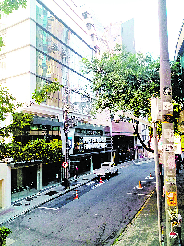 Sede da Prefeitura de Florian&oacute;polis, no Centro de Florian&oacute;polis – Foto: Fabio Gadotti/ND