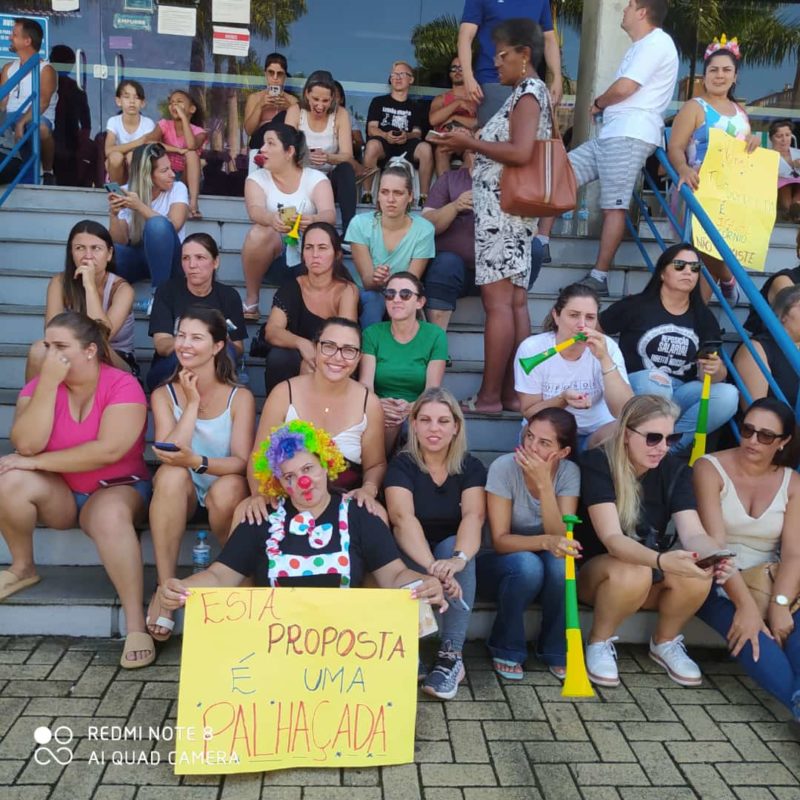 Mais de 1 mil servidores est&atilde;o em greve – Foto: Internet/Reprodu&ccedil;&atilde;o