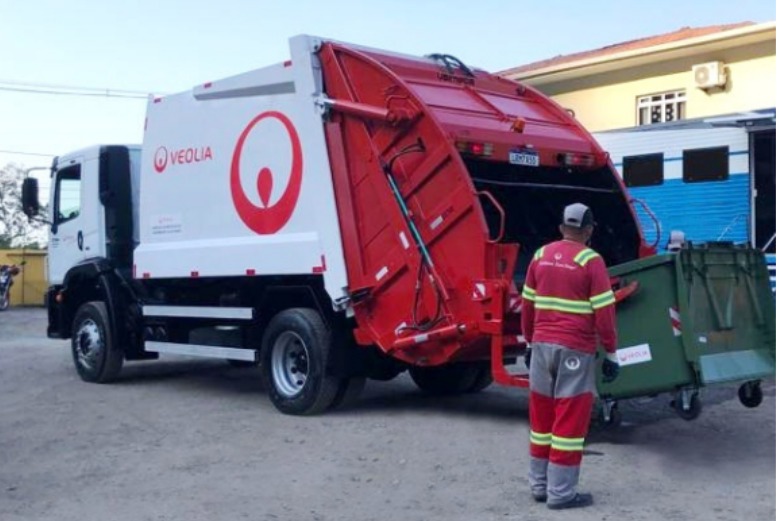 Veolia Brasil, respons&aacute;vel pela coleta de res&iacute;duos s&oacute;lidos e de sa&uacute;de em Bombinhas – Foto: Divulga&ccedil;&atilde;o/Veolia Brasil