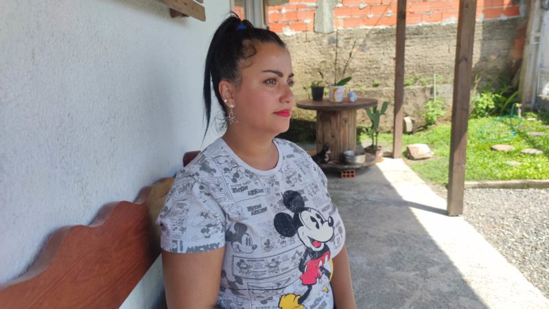 M&atilde;e est&aacute; em casa e espera que filho, v&iacute;tima do acidente, esteja com ela o quanto antes – Foto: Rodrigo Vieira/NDTV