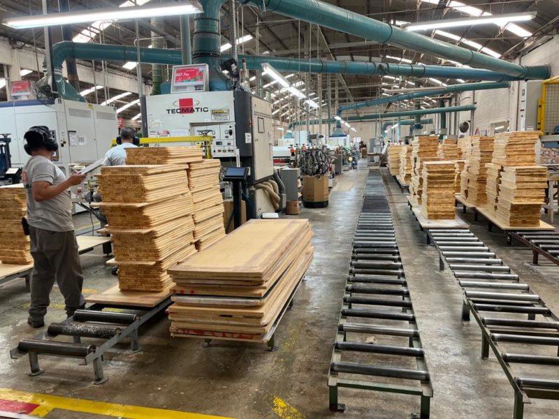 Ind&uacute;stria madeireira possui grande parcela nas exporta&ccedil;&otilde;es catarinenses &mdash; Foto: Vanessa Hubner/ND