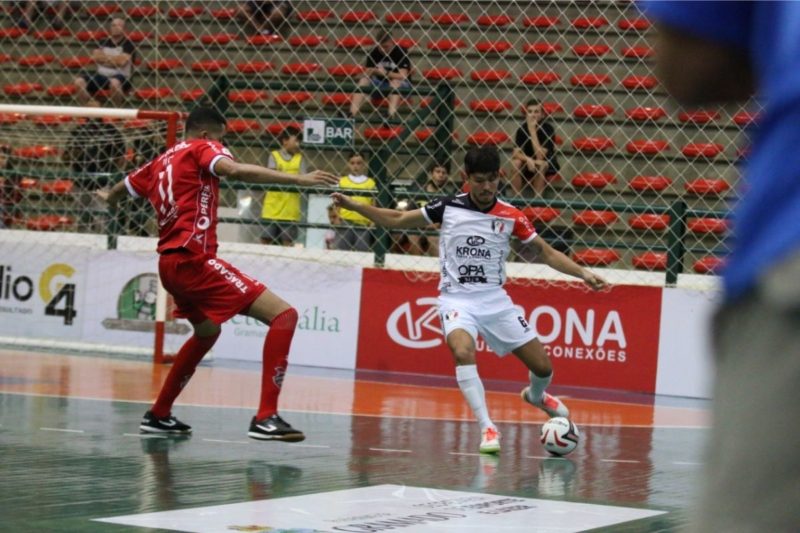 JEC Futsal se classificou em primeiro do grupo e encara o Carlos Barbosa na semifinal – Foto: Juliano Schmidt/JEC Futsal/Divulga&ccedil;&atilde;o/ND