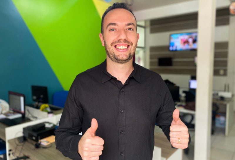 Junior Spindula assume coluna no portal l&iacute;der em audi&ecirc;ncia em SC – Foto: William Ricardo/ND