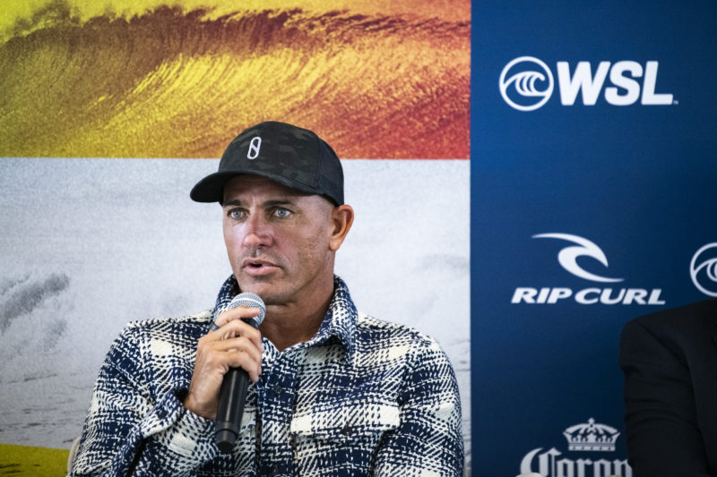 Mister Kelly Slater na entrevista coletiva de lan&ccedil;amento de mais uma etapa do Circuito Mundial de Surf – Foto: Thiago Diz/divulga&ccedil;&atilde;o/ND