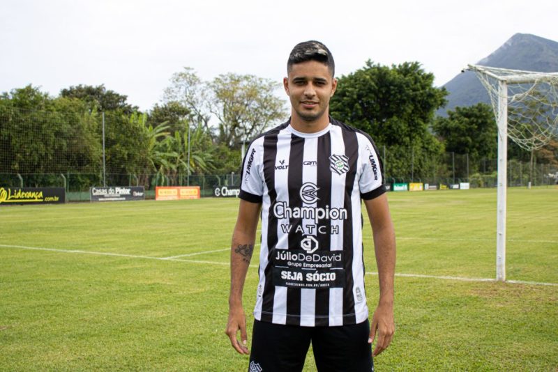 L&eacute;o Artur est&aacute; de volta ao Furac&atilde;o – Foto: Patrick Floriani / FFC