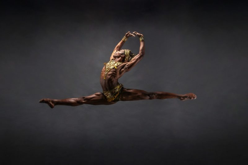 luis dançando no bolshoi