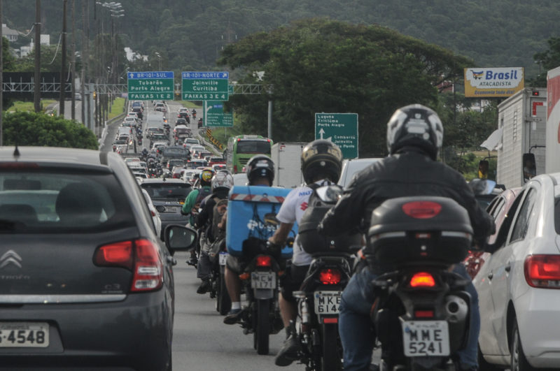 Segundo levantamento da CNT, rodovias de Santa Catarina precisam de R$ 2,3 bilhões para reparos &#8211; Foto: Leo Munhoz/ND