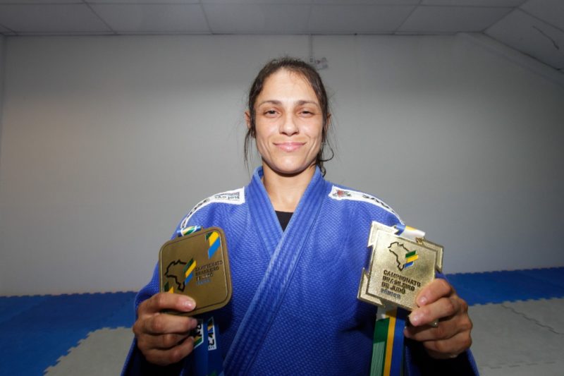 Paula Nobre, judoca de São José e suas medalhas