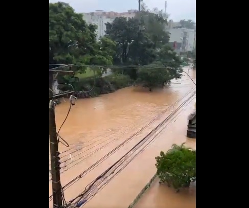 Chuva forte em Petr&oacute;polis neste domingo (20) – Foto: Internet/Reprodu&ccedil;&atilde;o/ND