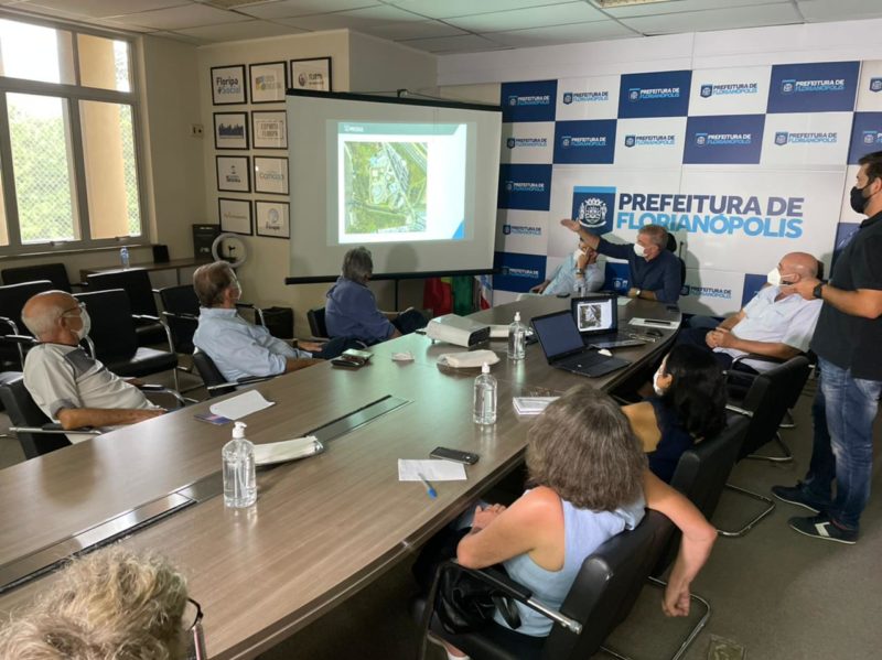 Prefeito Gean Loureiro fez nova reuni&atilde;o com moradores do Continente nesta quarta-feira (2) – Foto: Divulga&ccedil;&atilde;o/ND