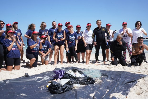 Projeto Limpeza dos Mares retira 2,5 toneladas de lixo do mar no Sul da Ilha – Foto: Ricardo Wolffenbuttel/Secom/Divulga&ccedil;&atilde;o/ND