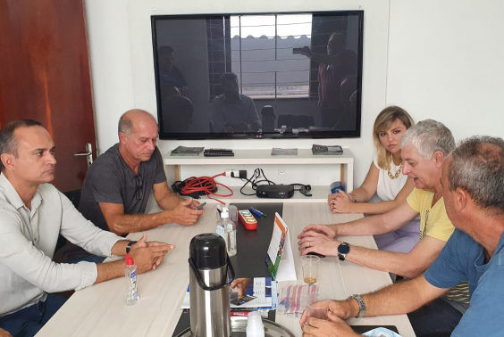 Comitiva de São Francisco do Sul em reunião