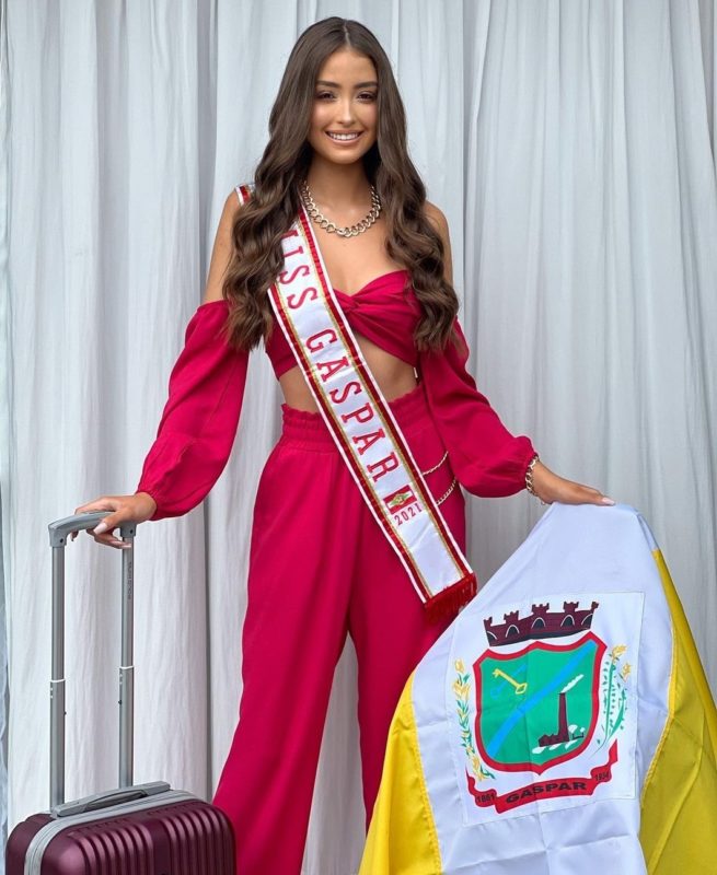 Gabrieli foi eleita Miss Gaspar 2021 e agora será a representante da beleza catarinense &#8211; Foto: Reprodução/Internet/ND