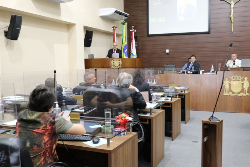 Vereadores aprovaram projeto na sess&atilde;o desta ter&ccedil;a-feira (29); na tribunal o autor Afr&acirc;nio Boppr&eacute; (PSol) fez a defesa da proposta protocolada h&aacute; sete anos – Foto: &Eacute;dio H&eacute;lio Ramos/Divulga&ccedil;&atilde;o/ND