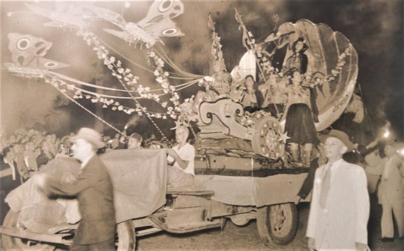 Desfile em 16 de abril de 1949, um Sábado de Aleluia &#8211; Foto: Acervo SCTD/Divulgação/ND