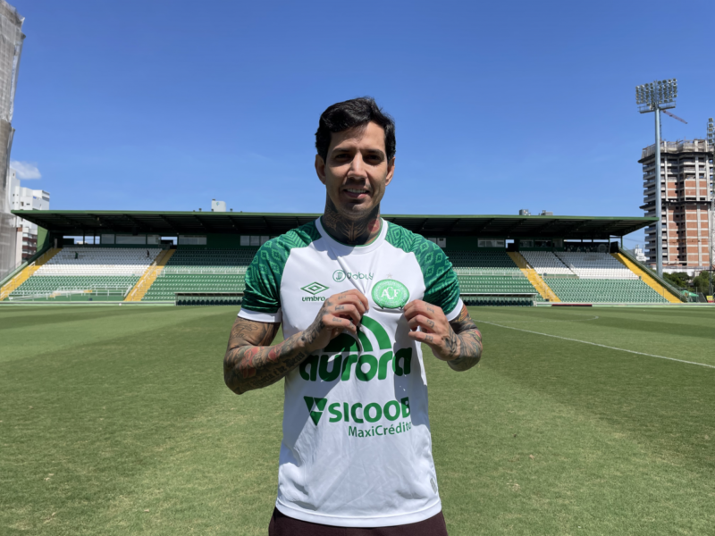 Victor Ramos ainda n&atilde;o reestreou com a camisa da Chapecoense em 2022 – Foto: Alessandra Seidel/Chapecoense/ND