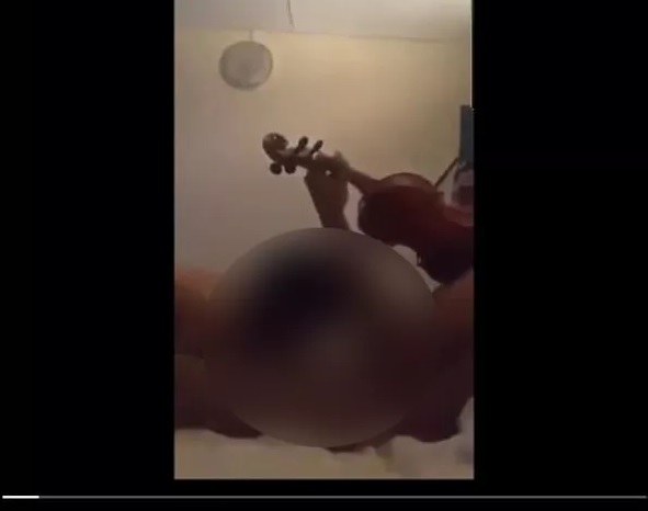 V&iacute;deo pornogr&aacute;fico foi postado na conta de Safad&atilde;o – Foto: Reprodu&ccedil;&atilde;o/Internet/ND