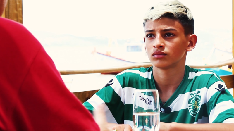 Vitinho sonha alto. Quer brilhar nos gramados de futebol como atacante – Foto: Vitinho/reprodu&ccedil;&atilde;o/V&iacute;deo