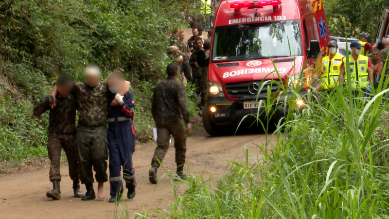 Corpo de Bombeiros trabalhou por mais de seis horas para resgatar todas as v&iacute;timas – Foto: NDTV