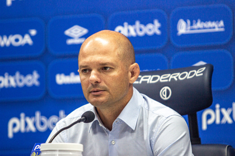 William Thomas deixa o Ava&iacute; ap&oacute;s 4 meses de trabalho.&nbsp; – Foto: Leandro Boeira/Ava&iacute; F.C