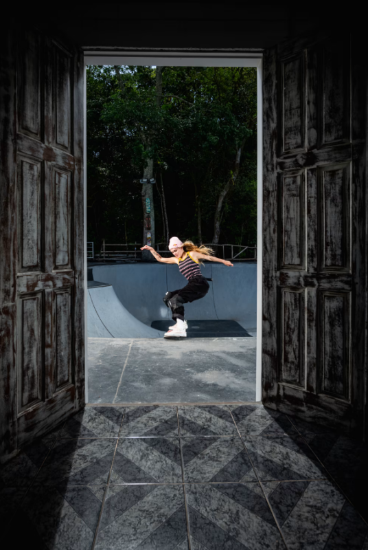 Yndiara Asp pratica em pista de skate na sua casa &#8211; Foto: Marcelo Maragni/Red Bull Content Pool/ND