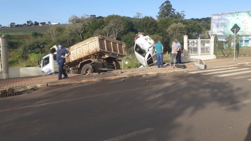 Acidente ocorreu na tarde desta sexta-feira (29). – Foto: Reprodu&ccedil;&atilde;o/Internet