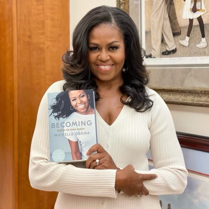 Em sua biografia, Michelle Obama fala sobre como desde muito cedo at&eacute; a fase adulta se questionou se era “boa o suficiente” – Foto: Reprodu&ccedil;&atilde;o/Internet