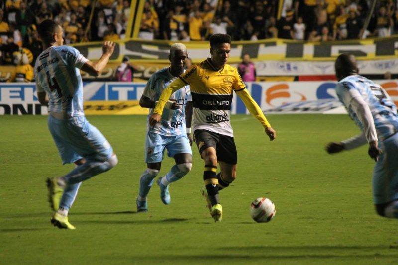 Marquinhos Gabriel foi o autor do gol da &uacute;nica vit&oacute;ria do Tigre na competi&ccedil;&atilde;o at&eacute; o momento – Foto: Celso da Luz/Crici&uacute;ma/ND