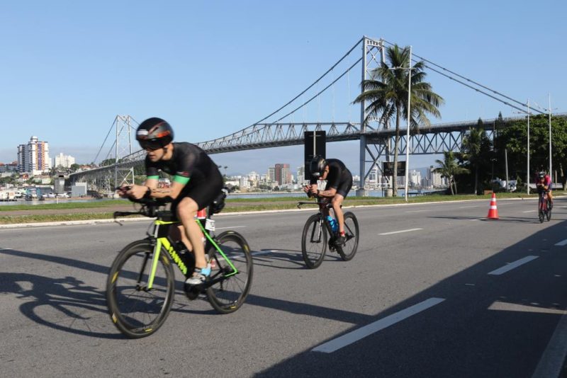 IRONMAN 70.3 Florian&oacute;polis teve mais de 1.700 inscritos de 21 pa&iacute;ses – Foto: F&aacute;bio Falconi/Unlimited Sports/Divulga&ccedil;&atilde;o/ND