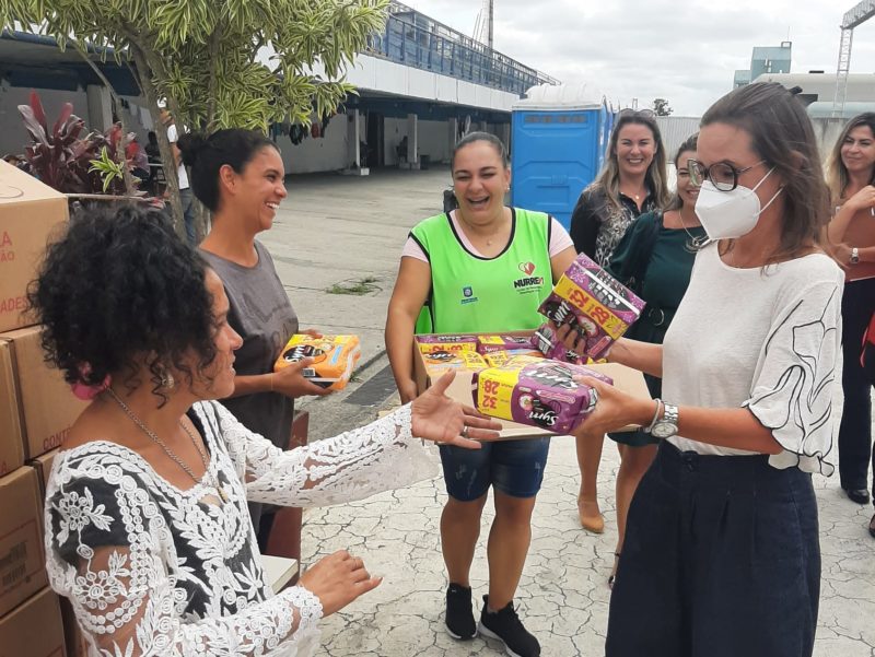 Doa&ccedil;&otilde;es de absorventes menstruais j&aacute; est&atilde;o sendo feitas na Capital – Foto: Marcos Albuquerque / PMF / Divulga&ccedil;&atilde;o / ND