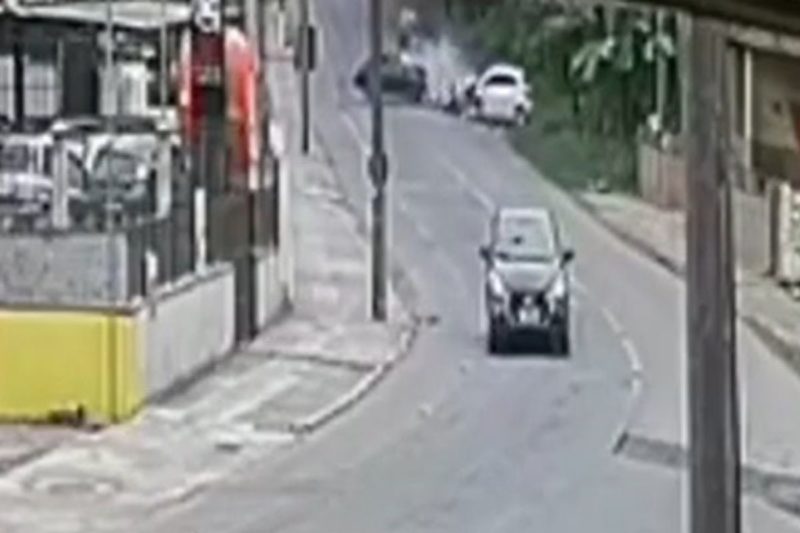 Acidente aconteceu na manh&atilde; desta sexta-feira (22), no bairro Itaum – Foto: Reprodu&ccedil;&atilde;o/ND